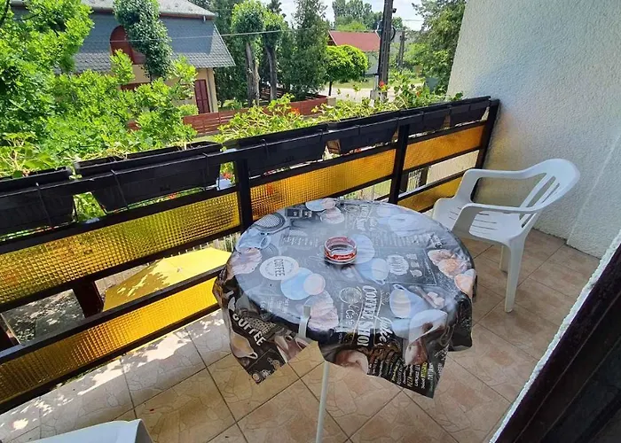 In - Balaton 19924 שיופוק